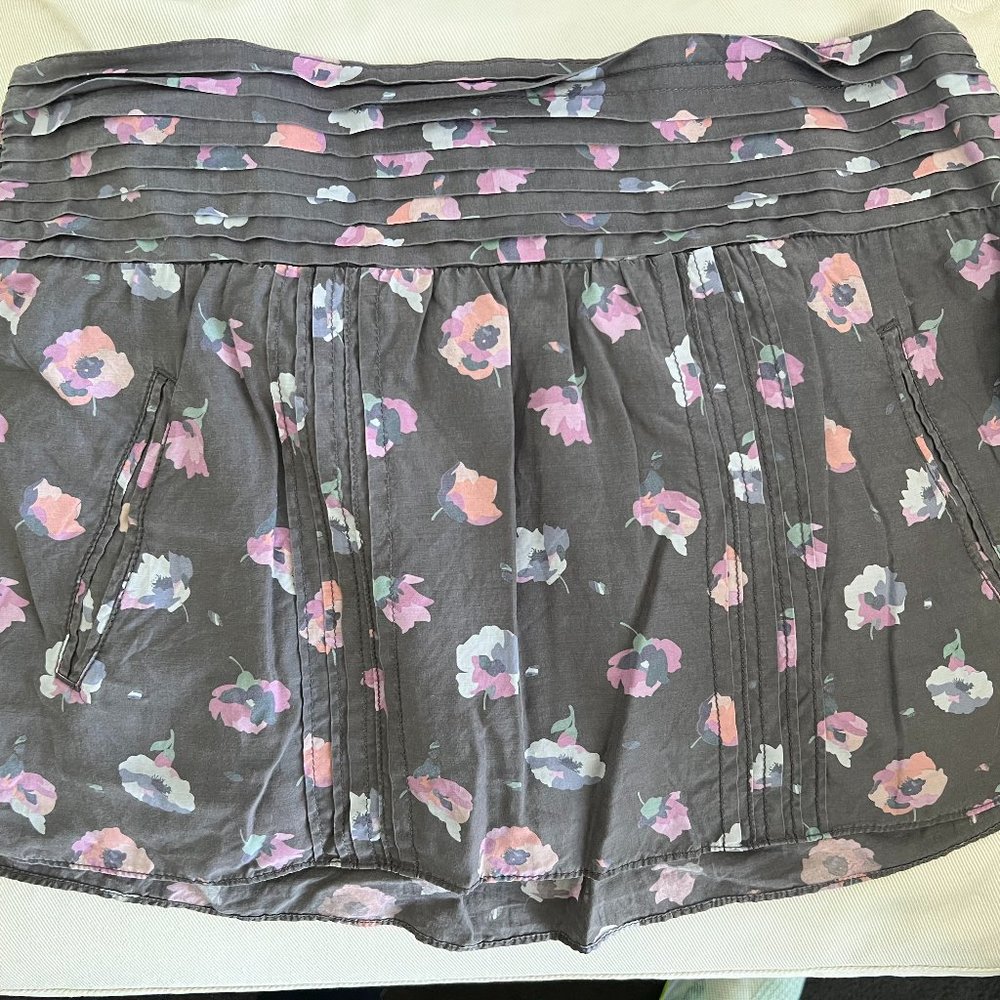 AEO Floral Mini Skirt with Pockets Size XS